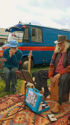 I love my Mercedes - Romke & Friends from the Mercedes club. Lyrics by Ron Romke Sijtsma. Copyright © ROMKE #romke #mercedes #mercedes508D #dubbellucht #dudo #wanderlust #hippie