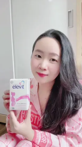 Mang thai là cả một quá trình vất vả, sau sinh còn vất vả hơn nên mấy mom nhớ bổ sung Vitamin tổng hợp cho cơ thể nha #ElevitViệtNam #vitaminbau 