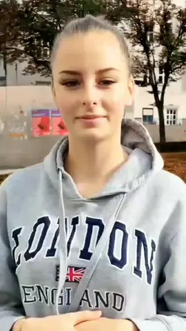 #CapCut Cute Non Muslim girl try to hijab wait end reaction #foryou #foryoupage #viral #hijabvideos #viralvideo #freefollowers #tiktokvideos #girlsvideo #cutegirlsvideo #cutehijabgirls #hijabi 