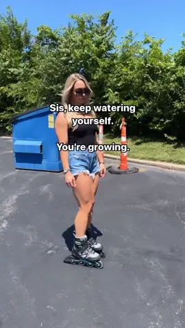 Give it a ❤️ if you’re growing 🥹 #growthmindset #growthtiktok #foryoupage #businessowner #MomsofTikTok #fyp 