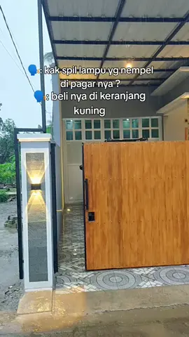 lampu yg bikin pagar lebih estetik. . . . #homeinspiration #rumahminimalis #Home #homedesign #homedecor 