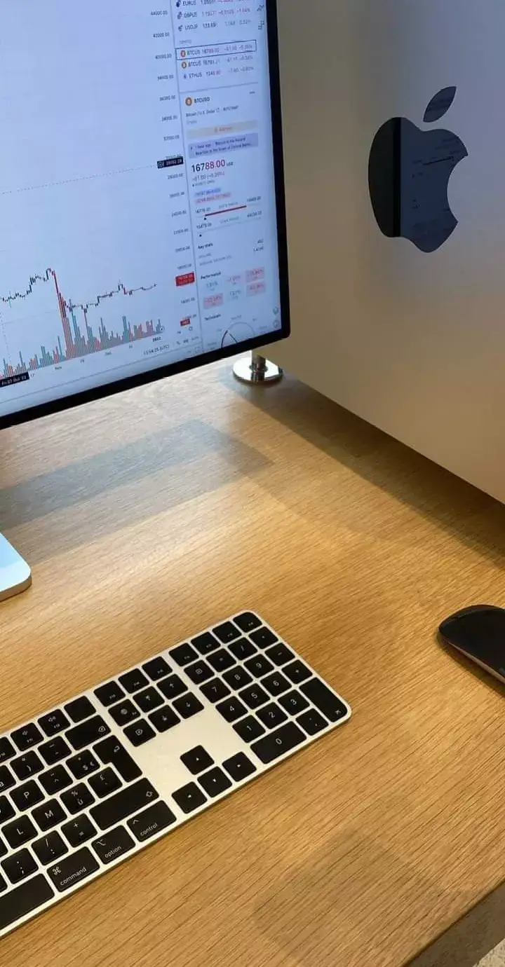 💸 Latest data shows US Spot #Bitcoin ETFs with a total net inflow of $14.96B and a daily net outflow of $146M on 17 Jun.  📉 Grayscale Bitcoin Trust ETF (GBTC) saw a daily net outflow of $3M on 17 Jun and a total net outflow of $18.2B. 💸 In Asia, the latest data shows HK Spot #Bitcoin ETFs with a total net inflow of $255.0M since launch and a daily net outflow of 212 BTC (-$14.1M) on 17 June. HK Spot #Ether ETFs saw a total net inflow of $44.2M since launch and a daily net outflow of 1,584 ETH (-$5.6M) on 17 June. This represents the second largest day of net outflow for both ETFs.