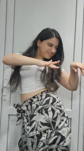 DC: Me 🙋‍♀️😍 #RimaShamo #Indian #Bollywood #Dance #Song #Mashallah #Remix #Movie #EkThaTiger #Trending #Trend #Top #ForYou 