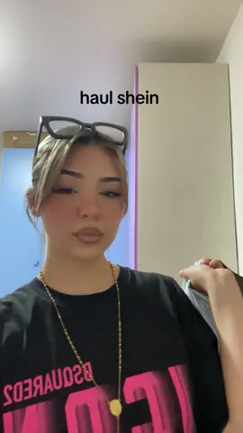 Stev facen a muff stu pacc✌🏻@SHEIN Italy @SHEIN #SHEINtrendy #Sheinforall #Sheglam 