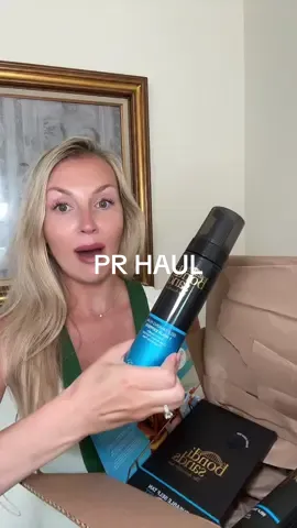 Post your silly little videos. I love seeing videos like this but not sure if you guys do? Heres a little haul of todays mail @Bondi Sands @ELEMIS #kidsclothing #pimacotton #childrensclothes #siblingmatching #babypajamad #skincare #selftanner #selftanning #microinfluencer #microinfluencertips #prhauls #pr #prhaul #micorinfluencerpr 