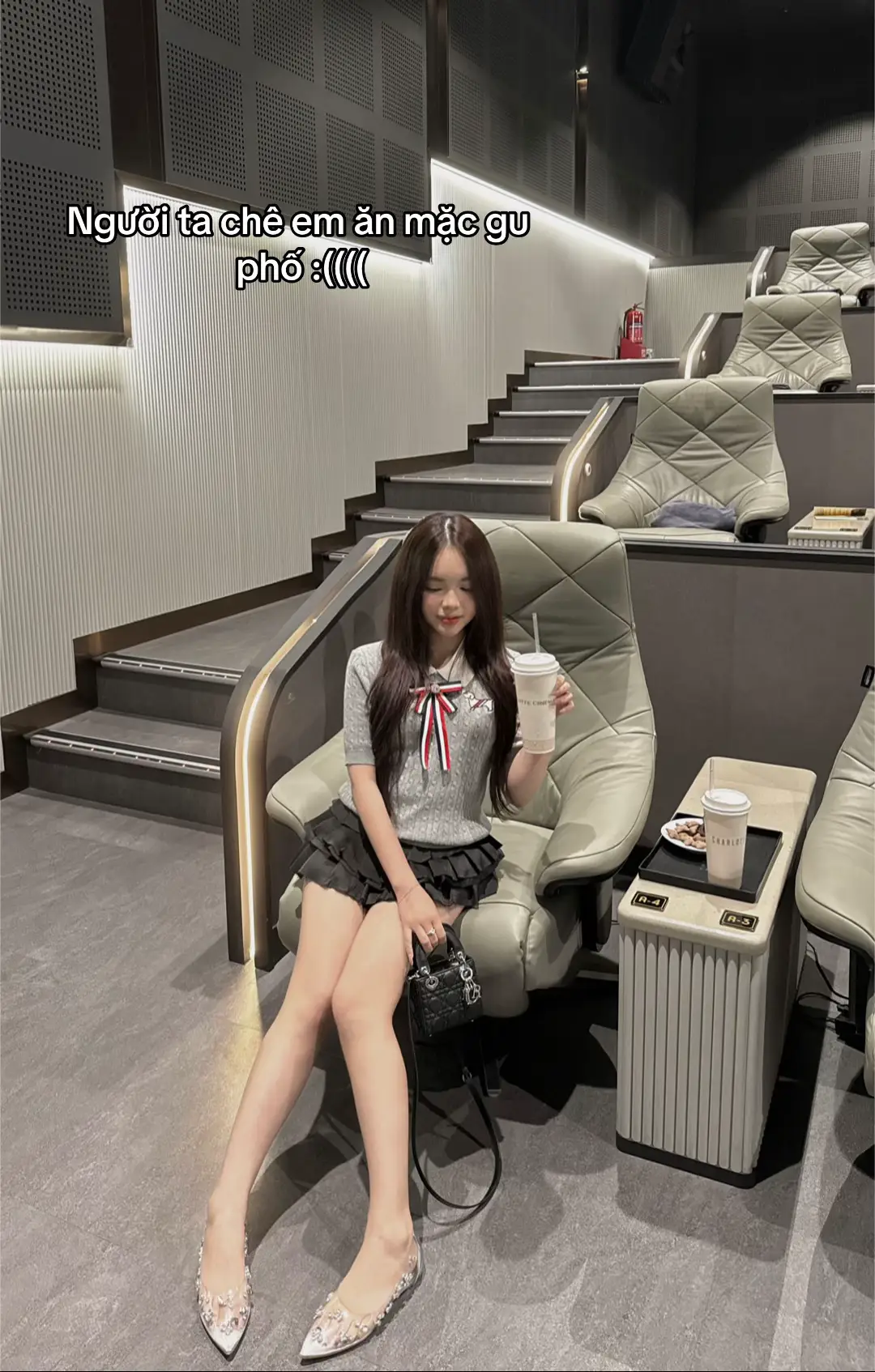 #xuhuong #fyp #viral #xuhuongtiktok #moingaymotoutfit 