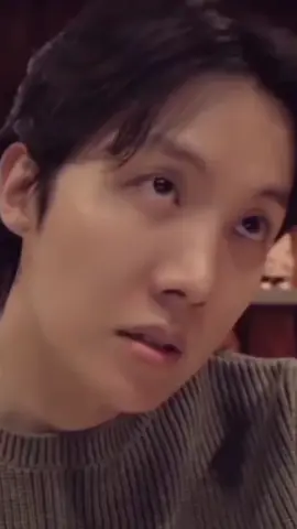 without make up and wearing make up look the same, do you agree with me🥰🥰🥰🥰 #jhope #junghoseok #hoseok #jhope_bts #jhopebiased #rapper #singer #songwriter #rockstar #dancer #handsome #luxury #nice #bts_official_bighit #@BTS #bts #producer #multitalented #hopeonthestreetvol1 