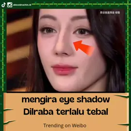 Ternyata batang hidung mancung itu memang ada bayangannya. orang-orang mengira countur hidung #dilraba terlalu tebal, tetapi saat dia  berbalik dan menemukan bahwa tidak ada bayangan hidung sama sekali.Pekerjaan penata rias Dilraba agak terlalu mudah. penata riasnya bahkan mengkonfirmasi dia tidak menggunakan countur hidung untuk Dilraba. #dilrabadilmurat #aktorchina #dramachina #dracin #jastip #fyp 