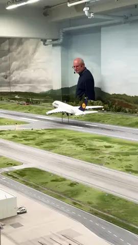 Lufthansa Airbus model failed landing 🔥✈️ #modelbuilding #planespotting #modelplane @Fozia Tabassum #foryoupage #trending @Farzana jutti @Nurul Adinda @Samira jahan @🦋꧂شريف احمد🦋꧂