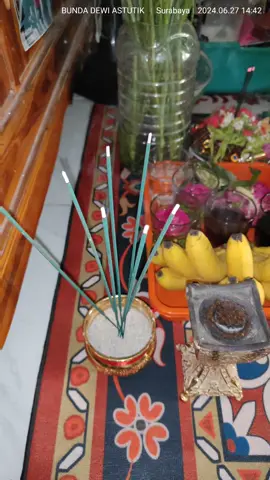 #Sesajen #Malamjumat @Lintrik Surabaya @UD DORANG VLOGGING @JALUR LANGIT @Bunda Dewi Astutik 
