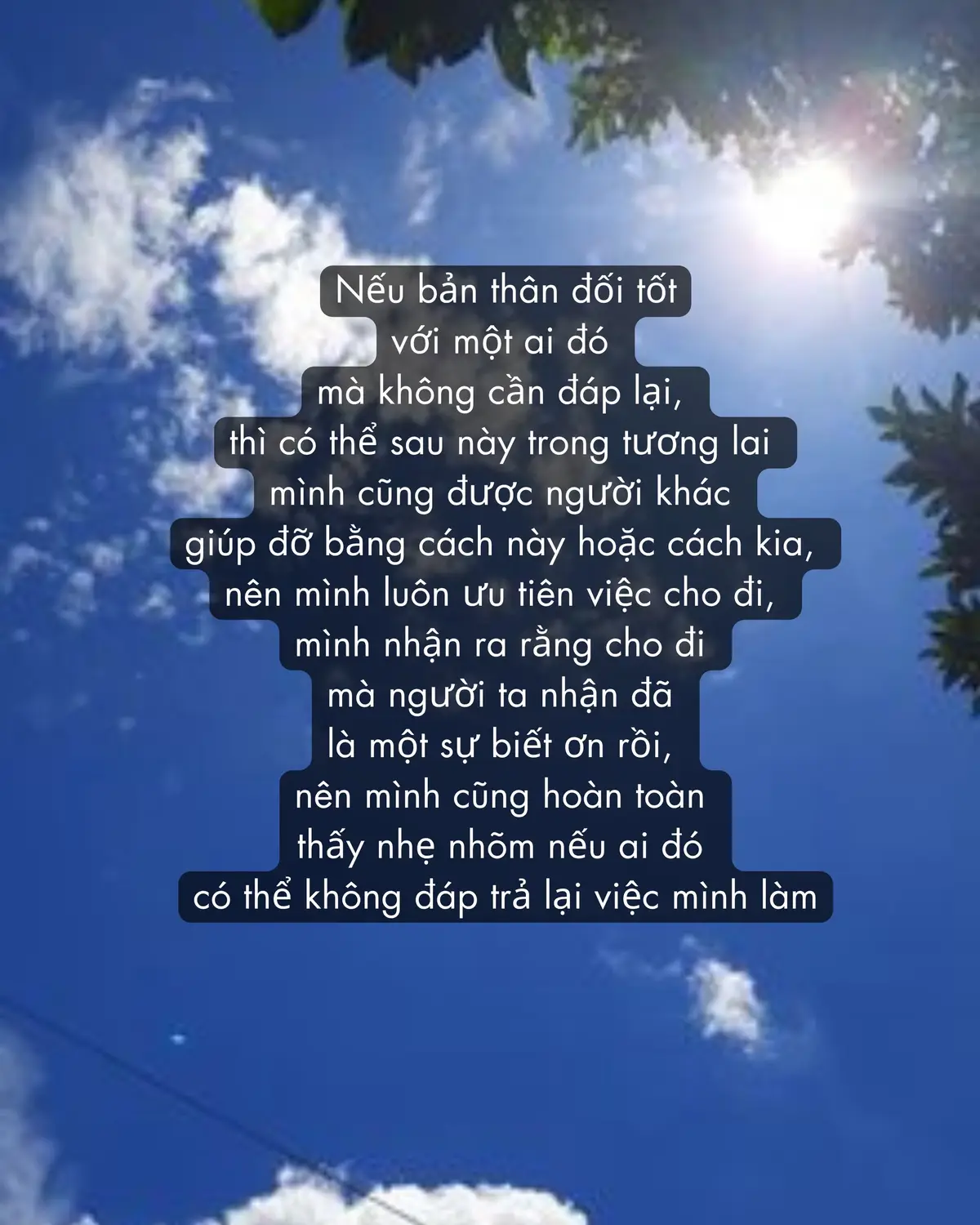 Đi sâu vào tiềm thức là những lời nói văng vẳng bên tai tôi mỗi ngày rằng phải thật cố gắng để xứng đáng với những gì bản thân muốn trở thành ⭐️