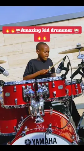 Jeune batteur 🥁🔥 exceptionnel  . . . . . .   . . . #traveller_drummer #drummer #drums #drummerlife #kiddrummer #amazingdrummer #drumsolo #drummerboy 
