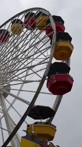 santa monica pier had all of the cutie date vibes 🎠🫶🏼❤️‍🔥🎢 he didnt win me a prize though :( #santamonica #santamonicapier #california #californiaadventure #californiadreaming #minivlog #Vlog #mylife #adayinmylife #spendthedaywithme #CapCut 