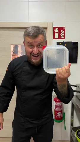Greasy Container Cleaning Hack Test! 🧼😂 Ever struggled with cleaning greasy food containers? 🧼🤔 Let's put this funny lifehack to the test! Will it leave our container sparkling clean or just a soapy mess? Watch till the end for some unexpected laughs! 😂 #GreaseHackFail #CleaningHacks