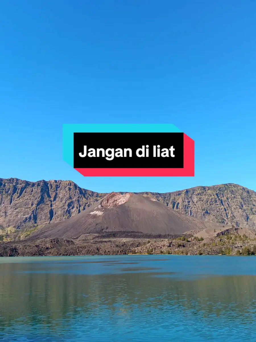 tidak semua hal di dunia ini dapat dijelaskan secara rasional  . . . izin make foto di slide pertama bg @_pepatah  #pendakiindonesia  . #Zall  . #sad    . #rinjani  . #gunung  . #pendakisad  . #gunung  . #foryou  . #fyppppppppppppppppppppppp . #gunungkerinci  . #mdpl  . #mdplindonesia 