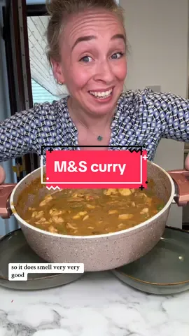 M&S karalan Curry - taste testing @M&S Food indian cuisine jar sauces.  A really quick & Easy dinner for tonight. School is out and i needed aomething easy.  #curry #curryrecipe #EasyRecipe #fyp #makedinnerwithme #dinneridea 