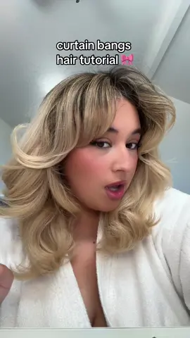 you DON’T need a dyson to achieve this look, any wand works just as fine and sometimes even better. the key to this hair is your cut and hair texture! 💇🏼‍♀️ 💓 i hope this was helpful. #curtainbangs #curtainbangstutorial #sabrinacarpenterhair 