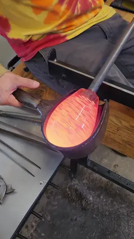 Today Christian made a beautiful unity bowl H-O-T T-O G-O, which is a commemoritve piece of glass made after a wedding. The bride and groom pour their frit colors together during the ceremony, and then bring the color back so that we can work our magic 🔥 You can give us a call to schedule an appointment, or click the link in our bio to check out the order form on our website! #glassblowing #glassart #glass #wedding 