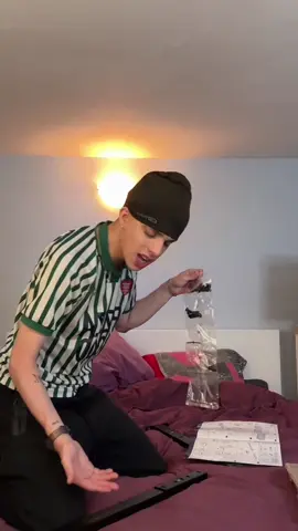 Ca monte un bureau en détente encore merci a Trust ☝🏼❤️