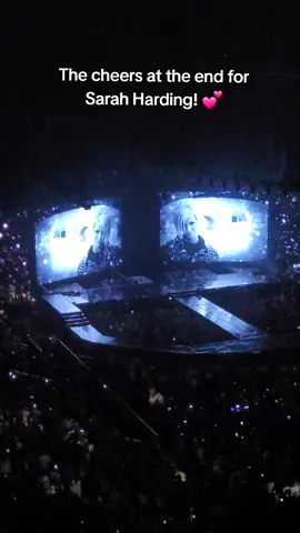 The cheers at the end for Sarah Harding! 💕 Girls Aloud final night at The O2, London! #London #LDN #LondonBeautifulLife #TheO2Arena #TheO2 #Soho #GirlsAlouds #NicolaRoberts #NadineCoyle #Cheryl #SarahHarding  #KimberleyWalsh #GlobalBeautifulLife 