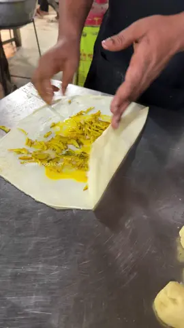 Mughlay Porota Making #indianfood #reels #foryoupage #FoodLover #instagram #viral #food #foryou #Foodie 