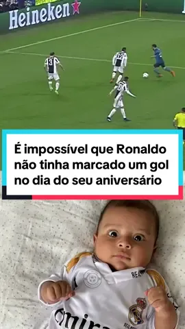 É impossível que Ronaldo não tinha marcado um gol no dia do seu aniversário! #ronaldo #futebol #futebolbrasileiro 