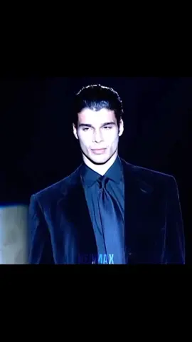 #nikitasvenizelos #looksmaxxin #darktriad #darktriadclassic #model #SuperModel #moggers #pslgod #90s #edit #satisfaction #gucci #mogged   #dolcegabbana #malemodel