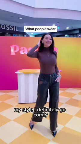 What people wear at @Melbourne Central with @Anna Paul  #whatpeoplewear #whatpeoplearewearing #StreetStyle #contentcreator #contentcreation #melbourne #fashion #outfitinspo #interview #style #trend #beauty #cosmetics 