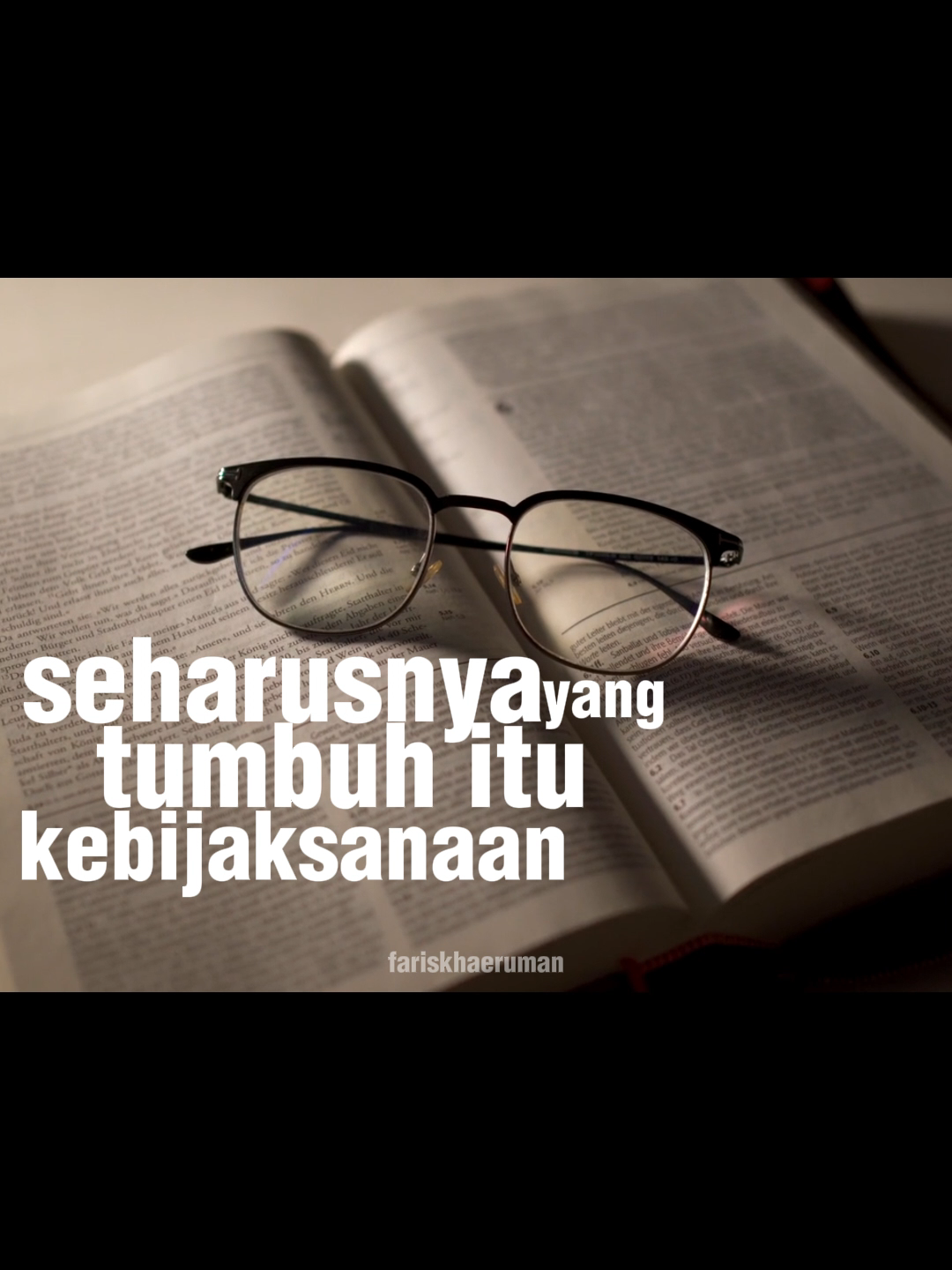 Seiring ilmu pengetahuan bertambah harusnya yang tumbuh kebijaksanaan bukan ego Voice : Ferry Irwandi Full Video on Youtube : Ferry irwandi #lifelessons #kebijaksanaan #hopecore #ferryirwandi