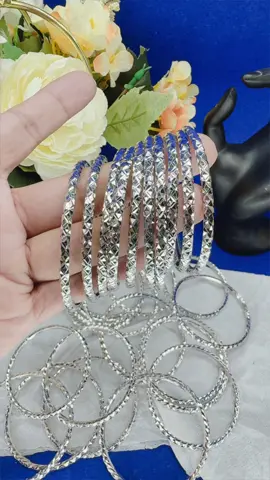 Vòng chạm kim cương đeo cặp là đẹp.#trangsuc #silver #bac #trangsucbac #bacxikim #trangsuconline #nuhoang #cantho #xuhuongtiktok 