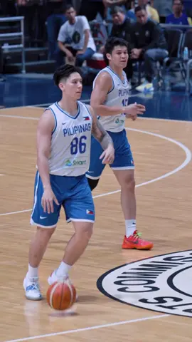 Dwight Ramos takes on a point guard role for Gilas Pilipinas 💙  #dwightramos #kkdwight #dwightramos💙 #fypシ゚viral #fypage #kimkiannady  📷: filmsofjomari