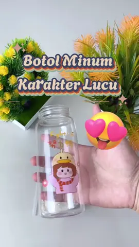 Botol minum transparan karakter 400 ML dari Wars Home Appliances, mudah digunakan dan cocok banget untuk minuman favorit anak-anak. Praktis dan lucu!🥰😊 #WarsHomeAppliances #BotolKarakter #botolminum #botolviral #promoguncang77 