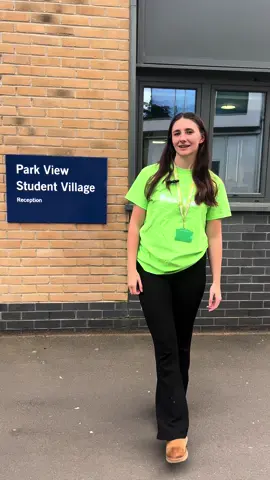 Since it’s open day today, here’s a brief tour of our Park View accommodation😋let us know if you have any questions, and keep an eye out for tours of our other accommodations coming soon🤟🏼#reslife #newcastle #newcastleuni #tour #parkview 