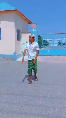 #jumca_mubarek🙏 #garowe_puntland_🇸🇱🇸🇱with💪🦁 #somalitiktok #funknocapcut #follow_mytiktok❤️💕 #viralvideo #1m_views🔥1m_views 