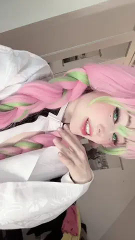 💗💚 #mitsurikanroji #mitsuri #mitsuricosplay #kny #demonslayer #demonslayercosplay #fyp #obamitsu #cosplay 