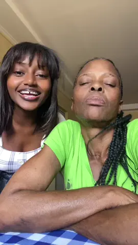Tia leva a serio as perguntas😂😂🤦🏽‍♀️