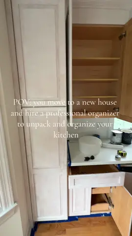 Moving is hard, stressful, overwhelming and can seem never ending 🫠  We LOVE helping busy families get settled into their new spaces 🏡 let us take the stress off your plate - we will unpack and organize your home so you can start enjoying it on Day 1️⃣ 🙌🏻 how does that sound?! Planning an upcoming move? Selling your home and need help decluttering? Inquire today by clicking the link in bio 💌 . . . . . #fairfieldcountyct #westportct #westportmoms #organizingtips #203local #fairfieldcounty #fairfieldcountymoms #greenwichmoms #greenwichct #hometips #professionalorganizerct #getorganized #organizinghacks #decluttered #organizinghacks #movingday #movingtips #kitchenorganization @The Container Store @Amazon @SpaceAid-US @YouCopia @iDesign Live Simply @TheHomeEdit @target @Walmart @Le Creuset 