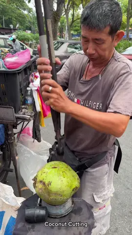 Unique Way To Open Coconut - Coconut Cutting Skills #coconut #fyp #viral 