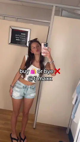 i actually bought the gymshark leggings too! couldnt pass them up for $6! . #buyorbye #trend #fashion #tjmaxx #clothes #OOTD #fashion @TJ Maxx 