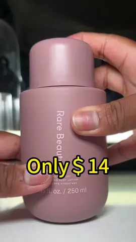 #rarebeauty #rarebeautysale #rarebeautydiscount #sale #rarebeautybodylotion #bodycare #findcomfort#findcomfortbodycollection #bodylotion #rarebeautybodylotion #bodyglow