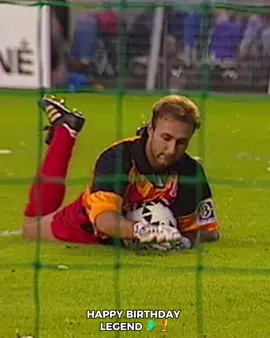Happy birthday to our legend Fabien Barthez 🧤🏆 #Ligue1 #sportsTikTok #FabienBarthez #Barthez #happybirthday  