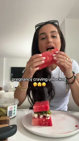 need to know what you guys craved! 😂 #healthy #lunch #pregnant #pregnancy #cravings #healthyrecipes 