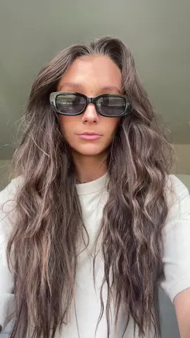 🕶️