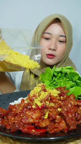 Kremes Kraton sekarang ada yang kemasan 1 kilo bisa buat sekelurahan 🤩 #kratonfood #kremeskraton #inicia #iniciamukbang #asmr 