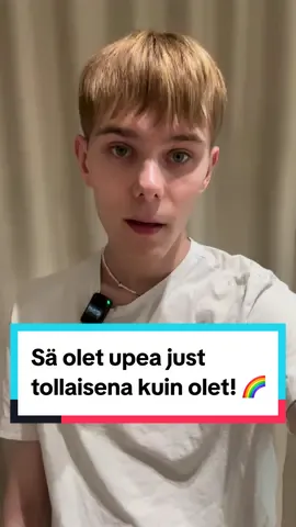 “Mä tulin kaapista ulos kun olin 13 – vuotias, mutta oon aina tiennyt et oon homo”  20 – vuotias Aaro kertoo videolla, millaista on ollut kasvaa sateenkaarinuorena 2010-luvulla.  Koulumaailman seksuaalikasvatus, sateenkaarevien esikuvien puute ja sisäistetyt yhteiskunnan kapeat normit ovat tehneet kasvamisesta vaikeaa. Seksuaalinen suuntauminen on sisäänkirjoitettu asia, eikä sihen voi vaikuttaa ulkoisilla asioilla. Siksi on tärkeää, että jo lapsesta asti opetetaan sateenkaariasioista, Aaro kertoo videolla. Moni sateenkaarinuori, kuten Aaro, on joutunut kamppailemaan oman identiteettinsä kanssa ja ulkopuolisuuden tunne on yleistä. Kattavalla ja laadukkaalla seksuaalikasvatuksella voidaan ennaltaehkäistä syrjäytymistä, kamppailua oman itsensä kanssa sekä kasvattaa hyväksyvää ilmapiiriä yhteiskunnassa. “Jos kukaan ei ole sanonut tätä sulle, niin mä sanon: Sä et ole vääränlainen, outo tai erilainen. Sä olet upea just tollaisena kuin olet!”  Aaron koko tarinan voi lukea meidän nettisivuilta Plan.fi 🩷 #Tasaarvo #Pride #Pridemonth #changingtheworldwithpride #Equality #lgbtq 