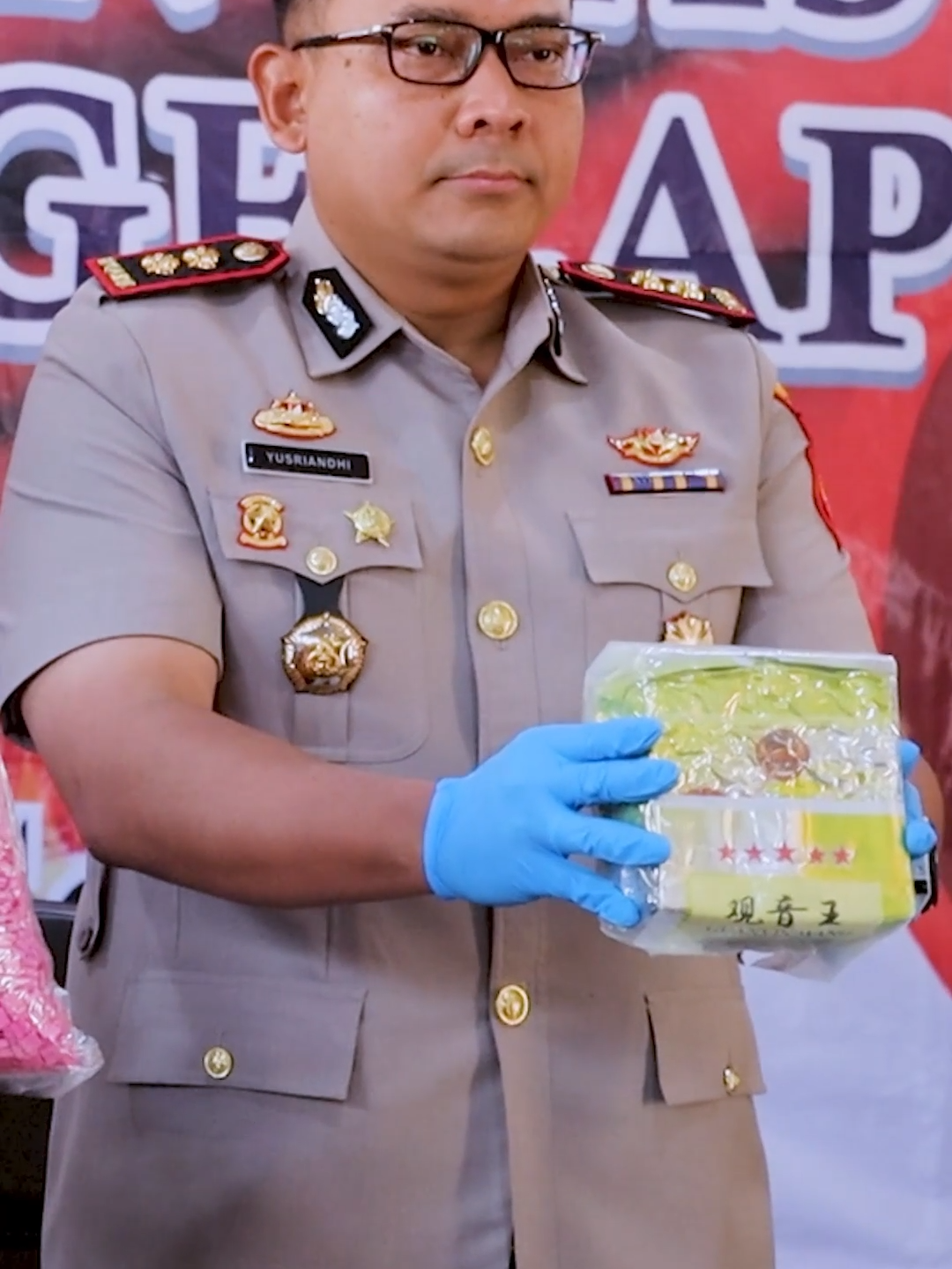 Ungkap Kasus Penyelundupan Narkoba Periode OPERASIN ANTIK KRAKATAU 2024 dengan jumlah pengkapan sebanyak 28 Kasus, dan 42 Orang tersangka. Untuk Barang Bukti Sabu 1,8  Kg, Ganja 3,01 Kg. @narkoba_polri @bareskrim @bareskrim.polri @infobnn_kab_lampungselatan @bnn_provinsi_lampung @divisihumaspolri @humas_poldalampung