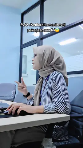 Ada yg tau aku ngomong apa?👉🏻👈🏻 #fyp #worklife #wanitakarir #work 