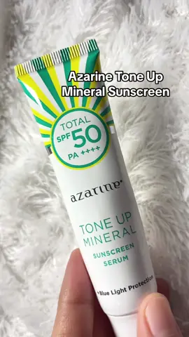 yang punya kulit kering-kombinasi cobain deh sunscreen dr azarine yg tone up sunscreen, selain protect ke wajah kita dia juga ada efek tone up loh jd bkin kulit kita jdi agak lebih cerah #physicalsunscreen #sunscreenreview #toneupsunscreen 