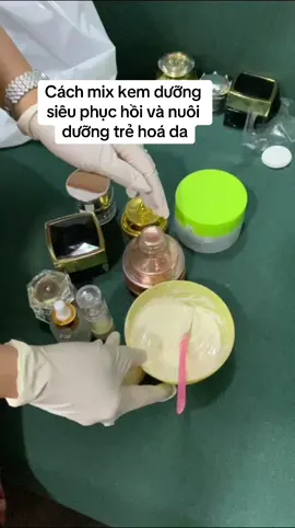 Chất kem dùng cho da khô, da nám, da yếu, da sau liệu trình#kemduongtrangda #điềutrida #làmđẹp #đàotaohocvien 
