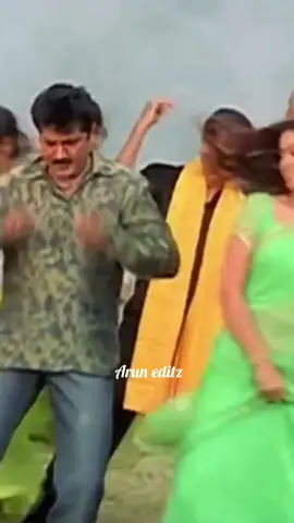 மழை தூரும் சாலை ஓரம் உன்னை கண்டேனே...❤️❤️❤️❤️❤️